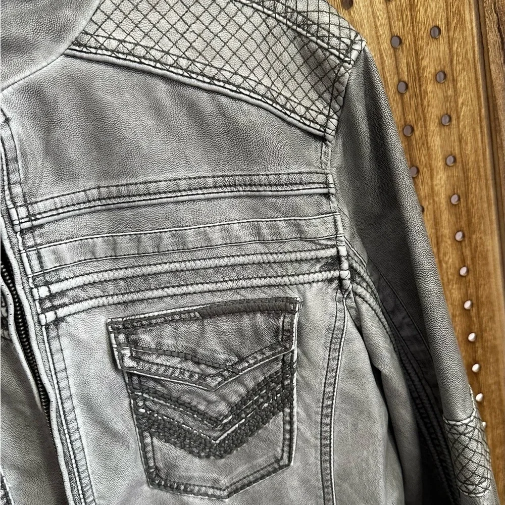 BKE Men’s Gray Moto Bomber Jacket Leather Look Embroidered Size L